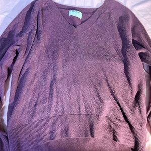 Old Navy Women's V-Neck Sweater in Purple